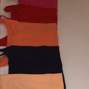 Tank top bundle🍬🍭